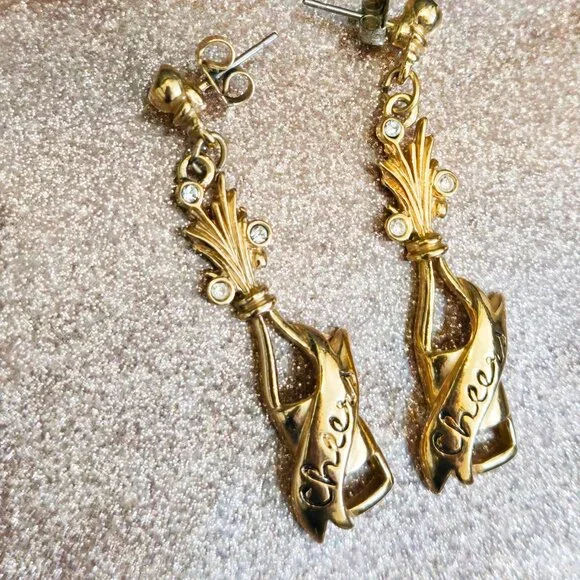 Vintage Avon Champagne Bottle Earring - 80s Gold Metal with Faux Pearls - Picture 2 of 5